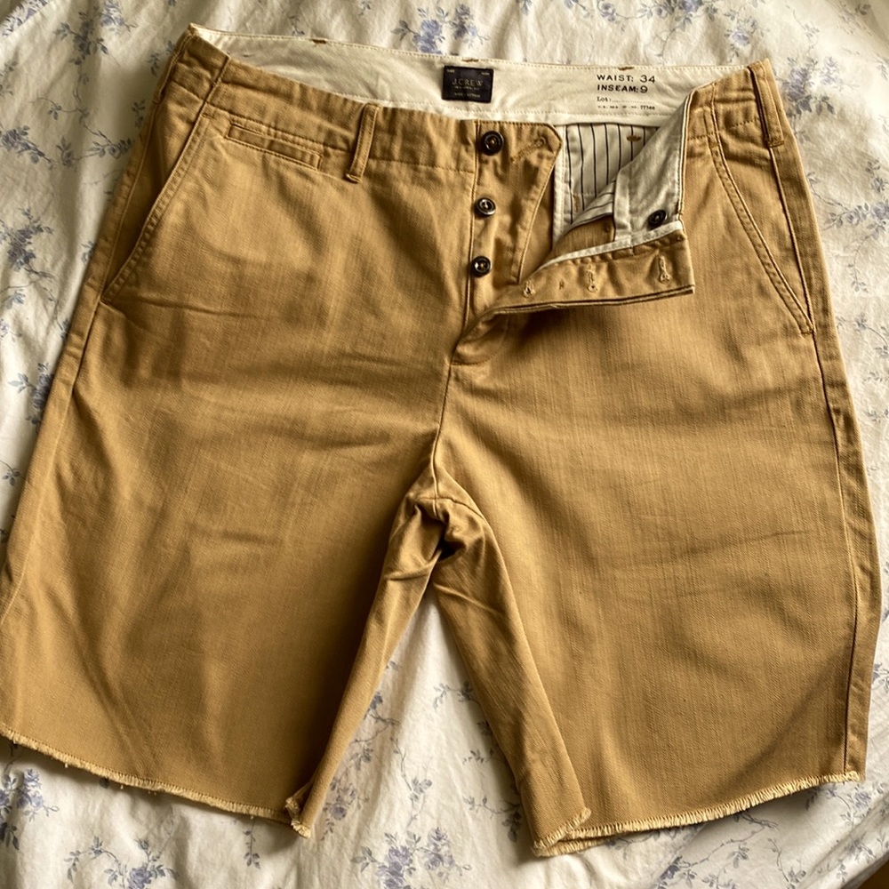 J crew men’s khaki shorts -34  New